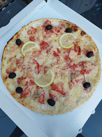 Plats et boissons du Pizzeria BAMBOU PIZZA à Thenon - n°7