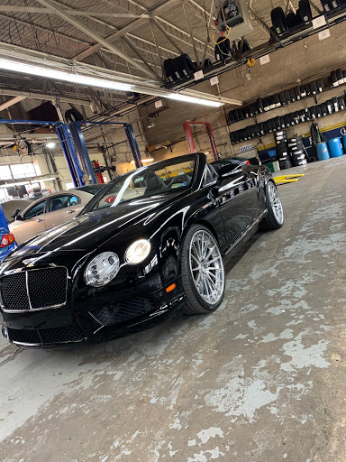 Auto Repair Shop «Arlington Auto Care», reviews and photos, 3298 Wilson Blvd, Arlington, VA 22201, USA