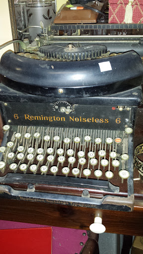 Consignment Shop «Red Door Consignment Store», reviews and photos, 1704 NJ-33, Trenton, NJ 08690, USA