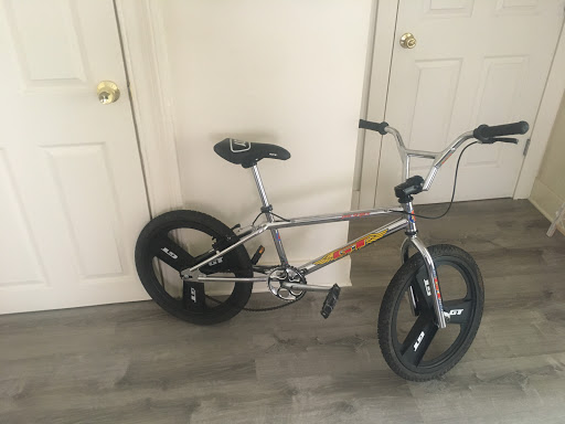 Bicycle Store «New Jersey Cycles», reviews and photos, 910 W St Georges Ave, Linden, NJ 07036, USA