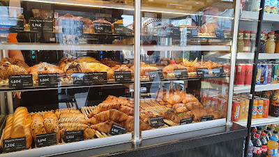 Artisan Boulanger Pȧtissier à Saint-Louis