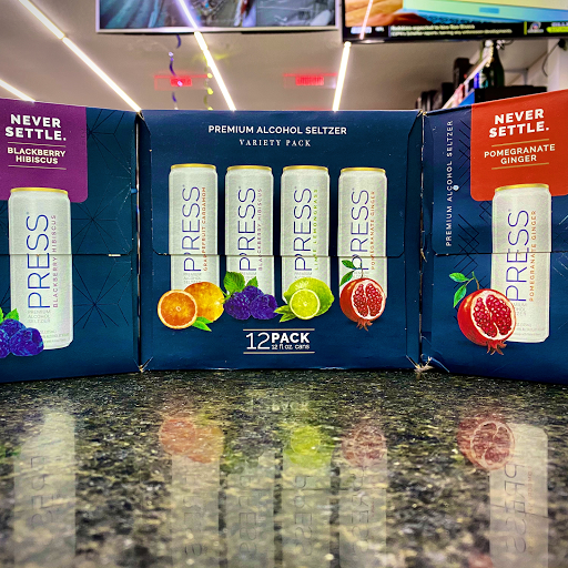 Liquor Store «Holiday Spirits», reviews and photos, 6005 N Oak Street Extension, Valdosta, GA 31605, USA