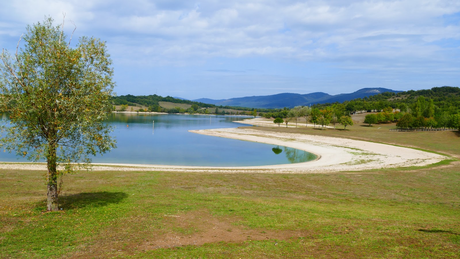 Foto von Playa de Garaio Sur mit geräumiger strand