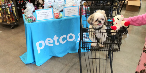 Pet Supply Store «Petco Animal Supplies», reviews and photos, 3430 W State St, Grand Island, NE 68803, USA