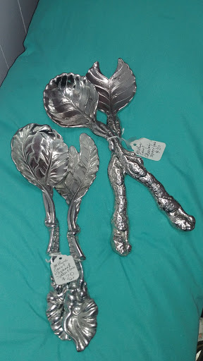 Non-Profit Organization «Youth Alternatives Thrift Shop», reviews and photos, 3103 West Ave, San Antonio, TX 78213, USA