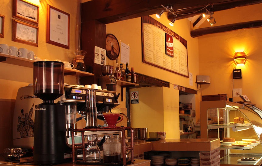 La Milhoja Bakery & Coffee Shop