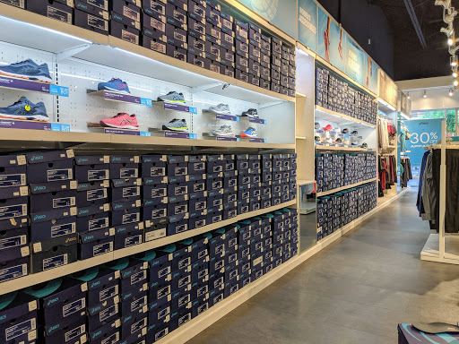 Sporting Goods Store «ASICS Outlet», reviews and photos, 4976 Premium Outlets Way #508, Chandler, AZ 85226, USA