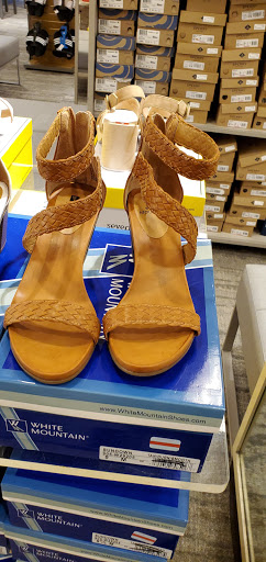Stores to buy women's flat sandals Tampa