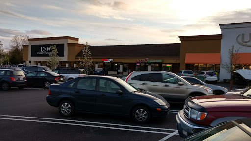 Shoe Store «DSW Designer Shoe Warehouse», reviews and photos, 17158 Redmond Way, Redmond, WA 98052, USA