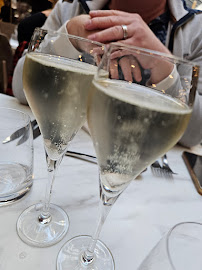 Champagne du Restaurant français La Verrière PARIS - n°3