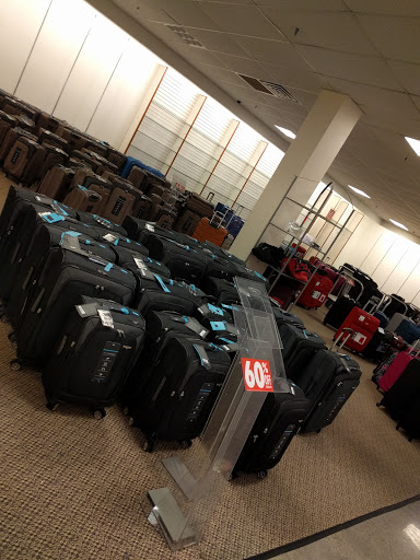 Shopping Mall «North Shore Square Mall», reviews and photos, 150 Northshore Blvd, Slidell, LA 70460, USA