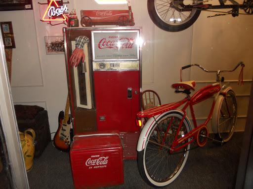 Used Bicycle Shop «RE-CYCLER APPLIANCES», reviews and photos, 16850 Lorain Ave, Cleveland, OH 44111, USA