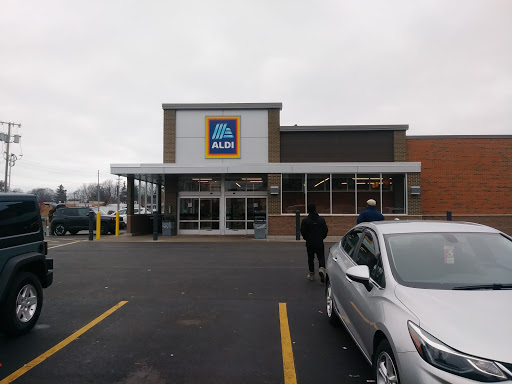 Supermarket «ALDI», reviews and photos, 2194 Hudson Ave, Irondequoit, NY 14617, USA
