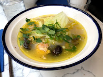 Soupe de poulet du Restaurant de fruits de mer Sucrépice à Paris - n°1