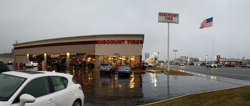 Tire Shop «Discount Tire», reviews and photos, 2269 State St, Salt Lake City, UT 84115, USA