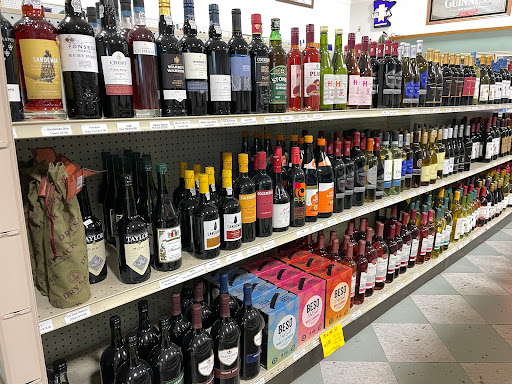 Liquor Store «Short Stop Wine & Spirits», reviews and photos, 2190 Eagle Creek Ln # F, St Paul, MN 55129, USA