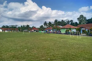 Lapang Bola Dewasari image