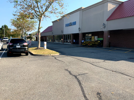 Shopping Mall «Williamsburg Crossing Shopping Center», reviews and photos, 5235 John Tyler Hwy, Williamsburg, VA 23185, USA