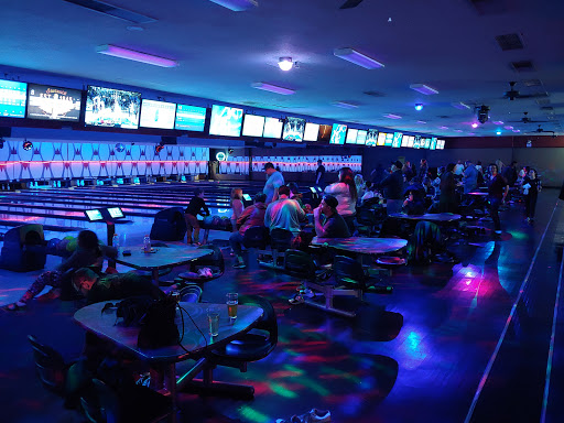 Bowling Alley «Strike City Lanes Bowling Center», reviews and photos, 1170 OR-99, Eugene, OR 97402, USA