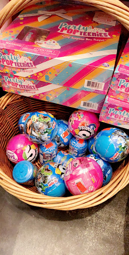 Gift Shop «V Gift Shop», reviews and photos, 461 6th Ave, New York, NY 10011, USA