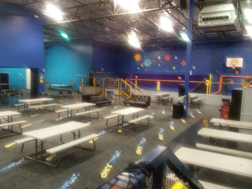 Amusement Park «Cosmic Jump Indoor Trampoline Park», reviews and photos, 1300 N Central Expy #300, Allen, TX 75013, USA