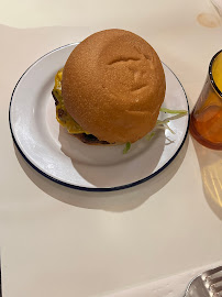 Plats et boissons du Restaurant de hamburgers PNY FAUBOURG SAINT-ANTOINE à Paris - n°10