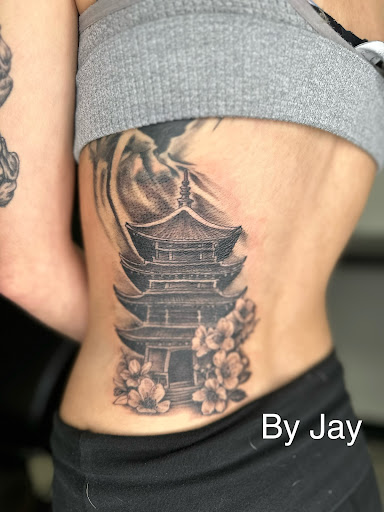 Explore tattoo ideas hombre brazo, creative tattoo ideas in Elyria, available at Tried and True Tattoo