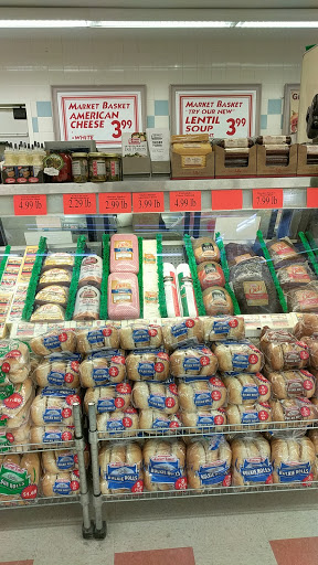 Grocery Store «Market Basket», reviews and photos, 212 Lowell Rd, Hudson, NH 03051, USA