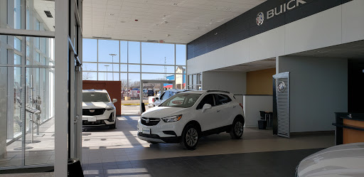 Car Dealer «McGrath Buick GMC Cadillac», reviews and photos, 1040 N Center Point Rd, Hiawatha, IA 52233, USA