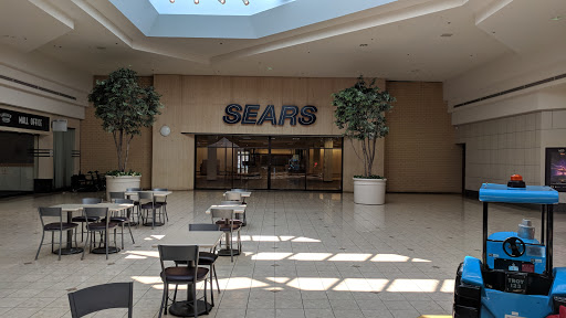 Shopping Mall «Lakeview Square Mall», reviews and photos, 5775 Beckley Rd, Battle Creek, MI 49015, USA