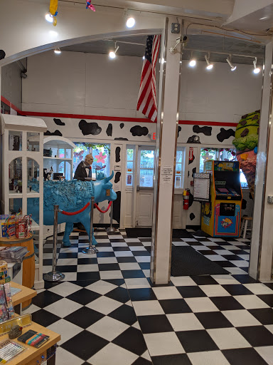 Gift Shop «Imagine Gift Store», reviews and photos, 5 Miller St, Warren, RI 02885, USA