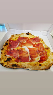 Pepperoni du Pizzas à emporter Chez Francesco à Sainte-Geneviève-des-Bois - n°6