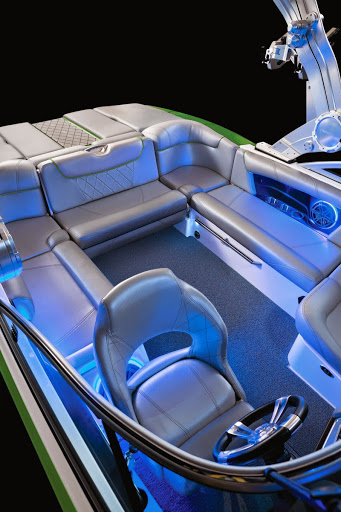 Boat Dealer «Norcal MasterCraft Discovery Bay Mall - Showroom / ProShop», reviews and photos, 1520 Discovery Bay Blvd #200, Discovery Bay, CA 94505, USA