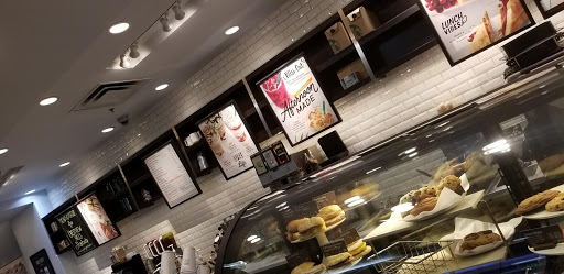 Shopping Mall «Crestview Hills Town Center», reviews and photos, 2791 Town Center Blvd, Crestview Hills, KY 41017, USA