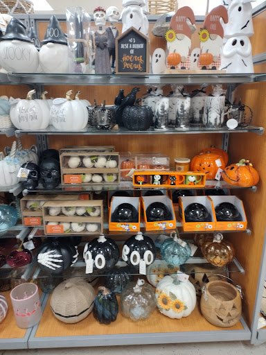 Department Store «T.J. Maxx», reviews and photos, 525 Harvard St, Brookline, MA 02446, USA