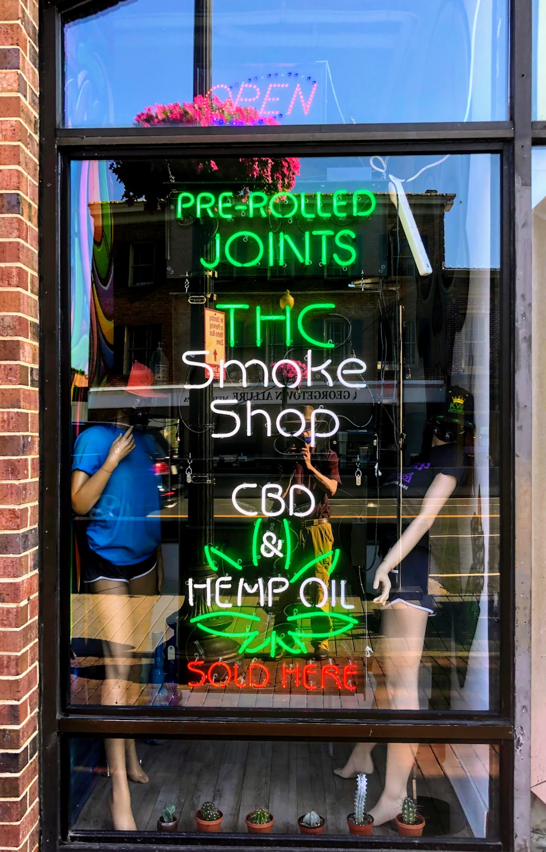 DC Glass Gallery and Head Shop