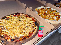 Plats et boissons du Pizzeria Délice Pizza Le Manoir du Goût - n°17