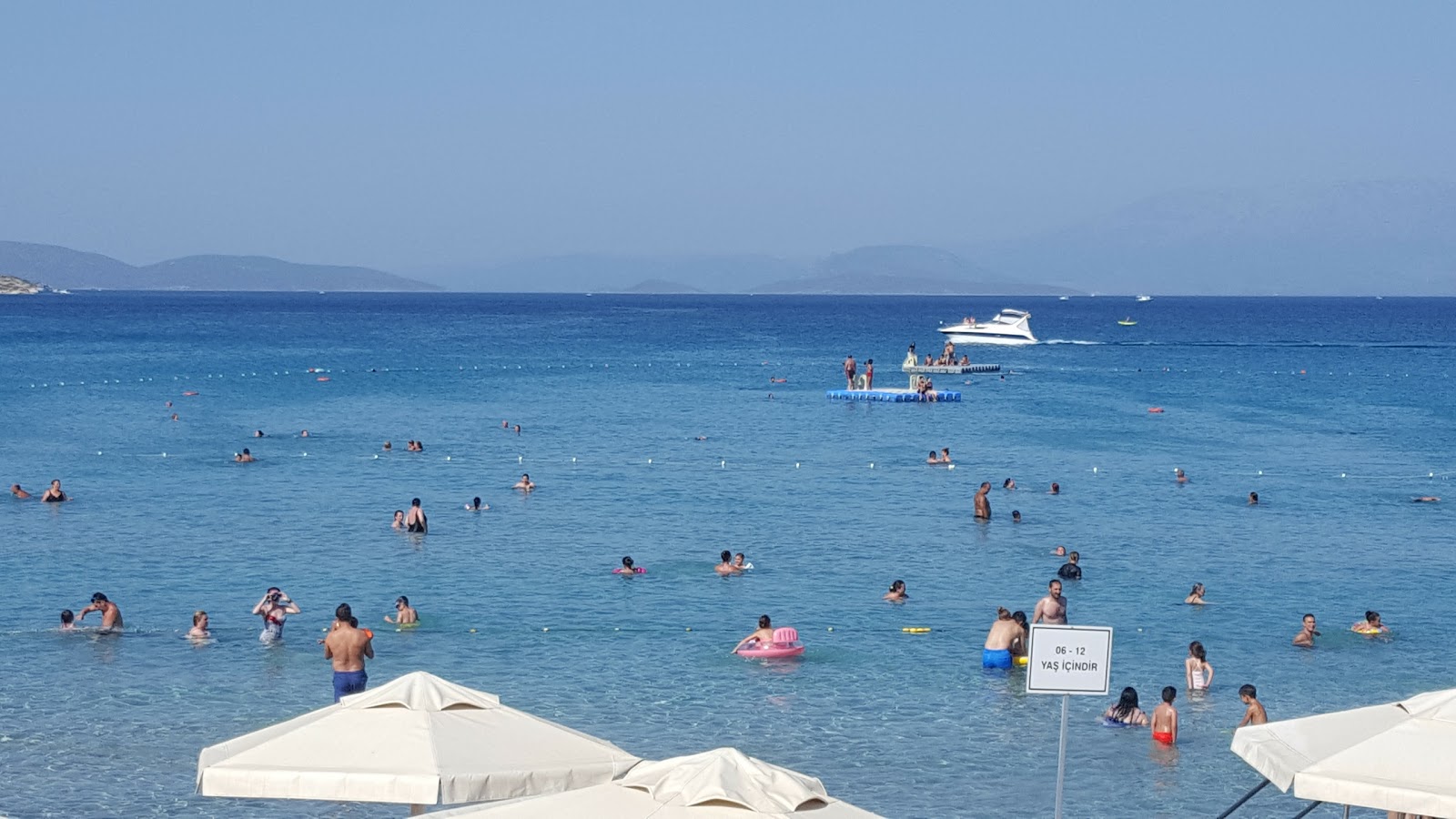 Photo of Boyalik Plaji with turquoise pure water surface