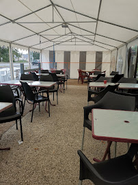 Atmosphère du Restaurant Grill les Enseignes à Château-la-Vallière - n°4