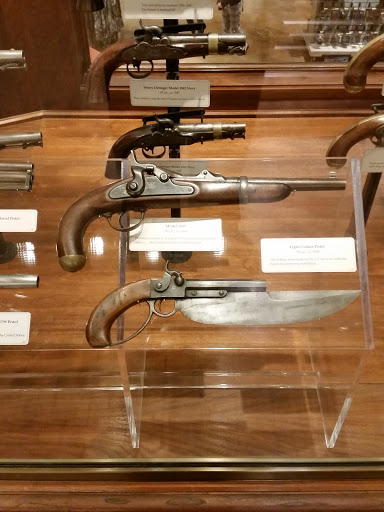 Sporting Goods Store «Bass Pro Shops», reviews and photos, 1935 S Campbell Ave, Springfield, MO 65807, USA