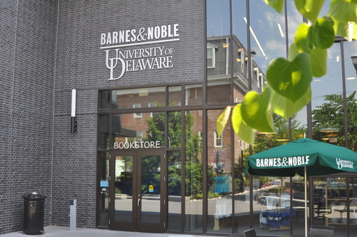 Barnes & Noble, 83 E Main St, Newark, DE 19711, USA, 