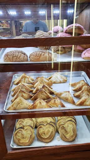 Mexican Grocery Store «La Azteca Taqueria & Market», reviews and photos, 452 TN-46, Dickson, TN 37055, USA