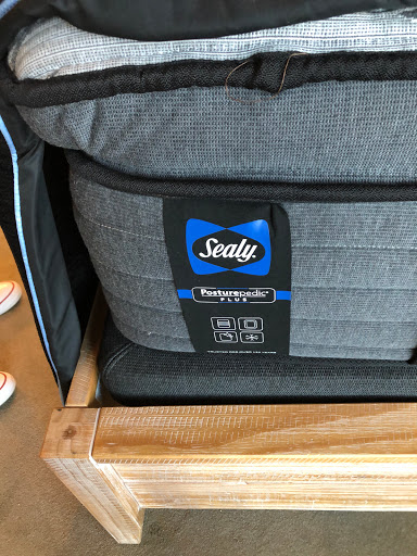 Furniture Store «Rooms To Go & Rooms To Go Kids Furniture Store - Mobile», reviews and photos, 3720 Airport Blvd, Mobile, AL 36608, USA