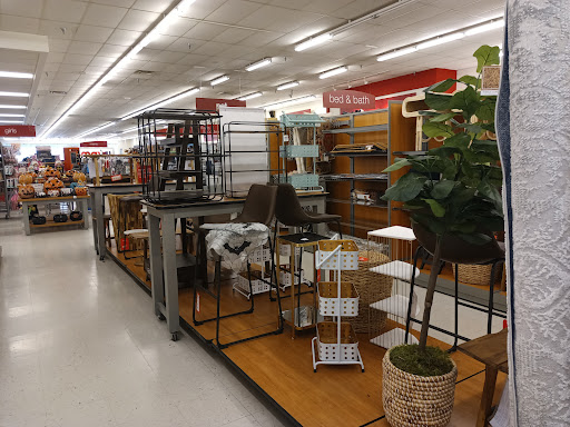 Department Store «T.J. Maxx», reviews and photos, 951 W Pleasant Valley Rd, Parma, OH 44134, USA