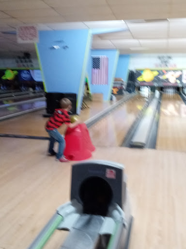 Bowling Alley «Conway Family Bowling Center», reviews and photos, 1010 E Oak St, Conway, AR 72032, USA