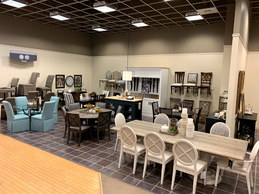 Furniture Store «Bassett Home Furnishings», reviews and photos, 1551 Carl D. Silver Parkway, Fredericksburg, VA 22401, USA