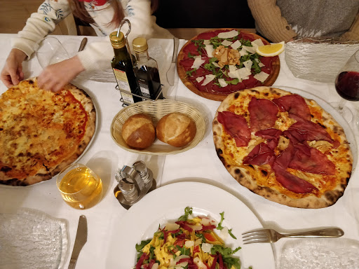 Ristorante Pizzeria Real Pemont in Livigno, Province of Sondrio