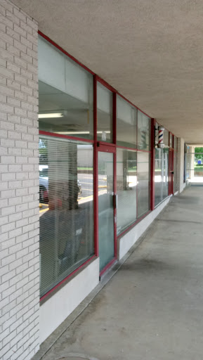 Barber Shop «Parkdale Barber Shop», reviews and photos, 5900 Bosque Blvd # 305, Waco, TX 76710, USA