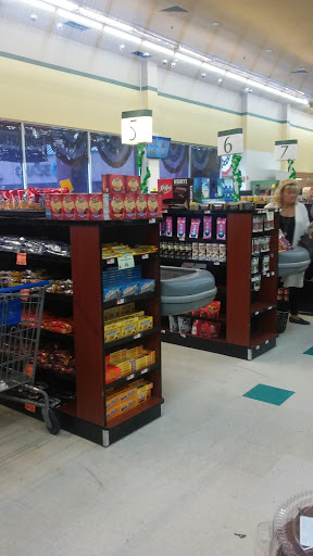 Supermarket «SuperFresh Supermarkets», reviews and photos, 6400 Amboy Rd, Staten Island, NY 10309, USA