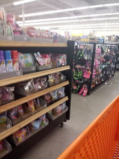 Discount Store «Big Lots», reviews and photos, 6300 E Livingston Ave, Reynoldsburg, OH 43068, USA
